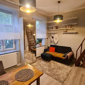 Lochowska 12 Apartament Na Antresoli Apartament